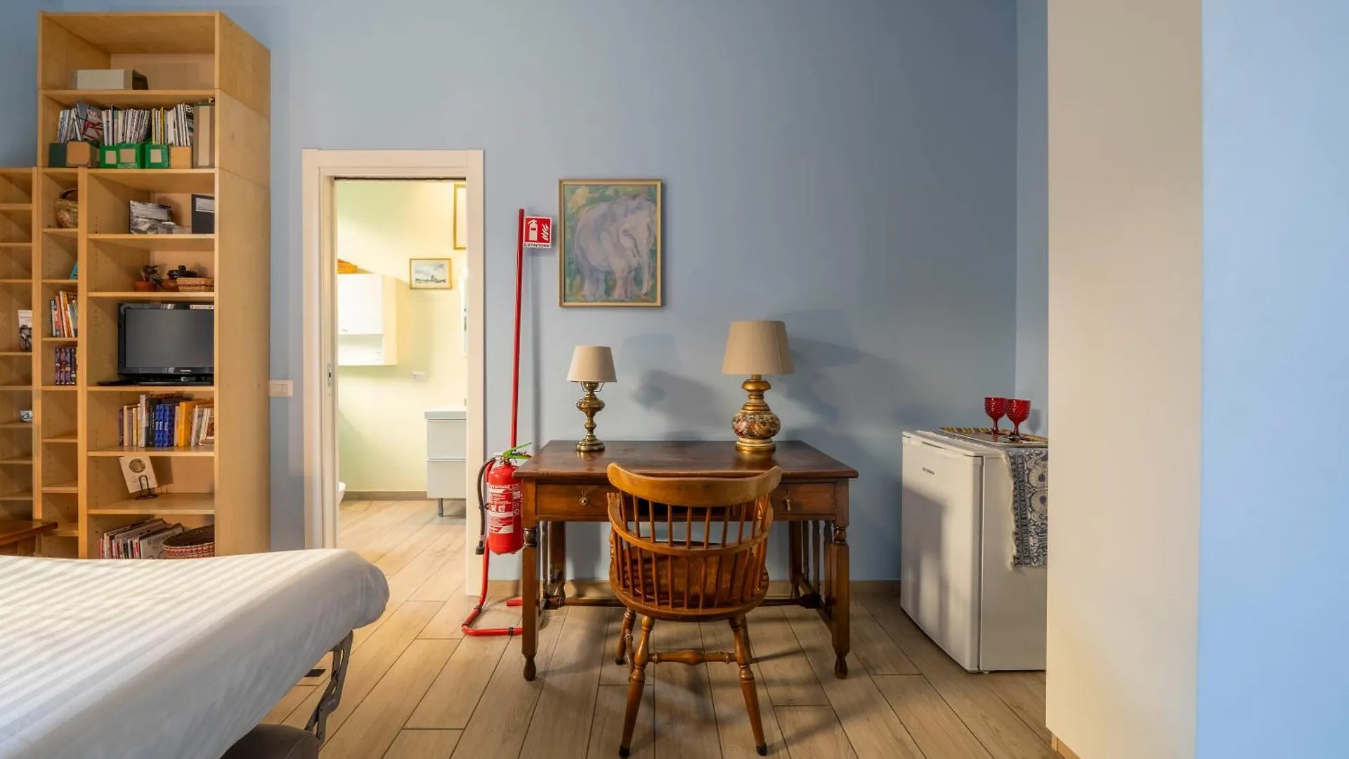 Guest house Private Room Duomo Autentica Home Sharing Milan Italy